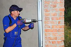 Exclusive Garage Door Repair Service Taylor, TX 512-829-8768 - installation-side
